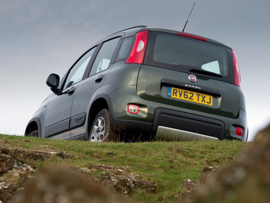  Fiat Panda 4x4 2013 года  (UK) (фото 2 из 16)